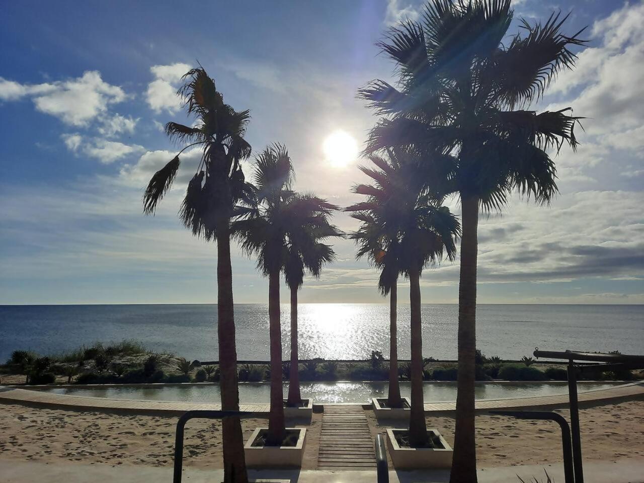 Atico Familiar Vistas Al Mar Daire Manilva Dış mekan fotoğraf
