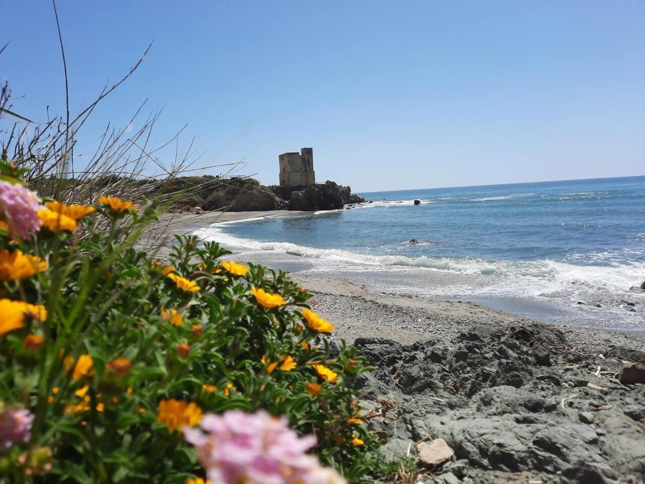 Atico Familiar Vistas Al Mar Daire Manilva Dış mekan fotoğraf