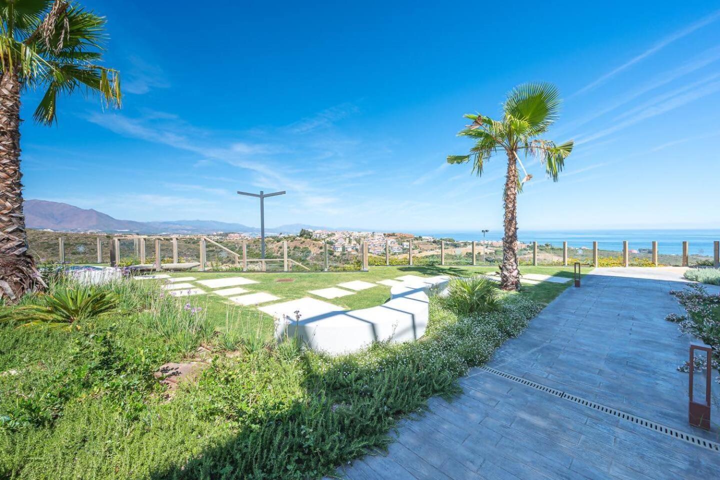Atico Familiar Vistas Al Mar Daire Manilva Dış mekan fotoğraf
